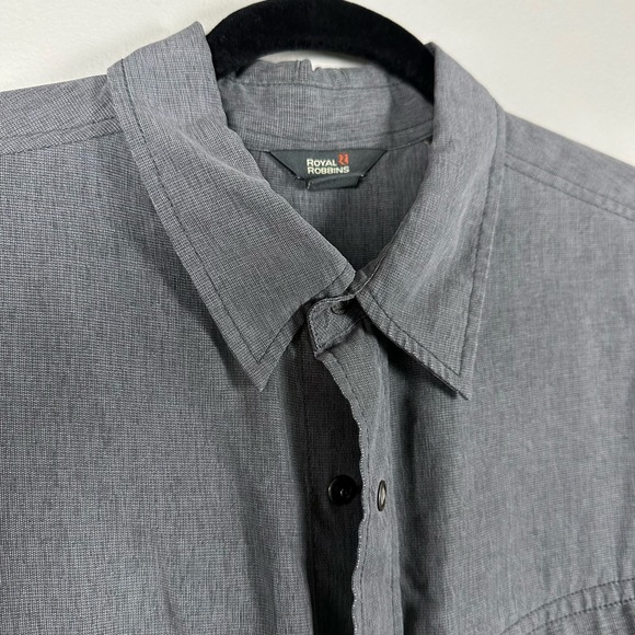 Royal Robbins Large Gray Short Sleeve Snap Button Up Shirt - Picture 5 of 5